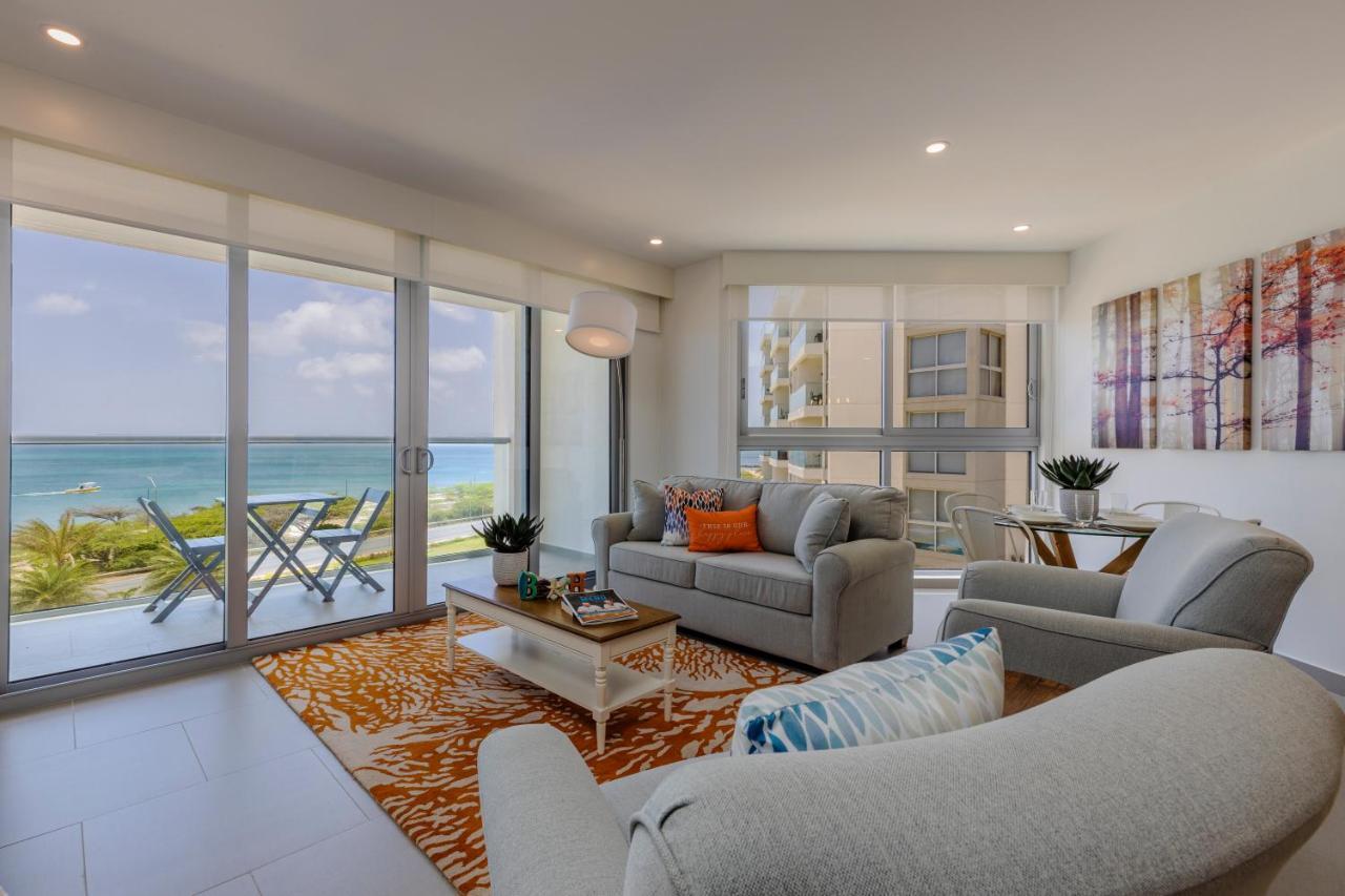 Azure Beach Residences Palm Beach Exterior foto
