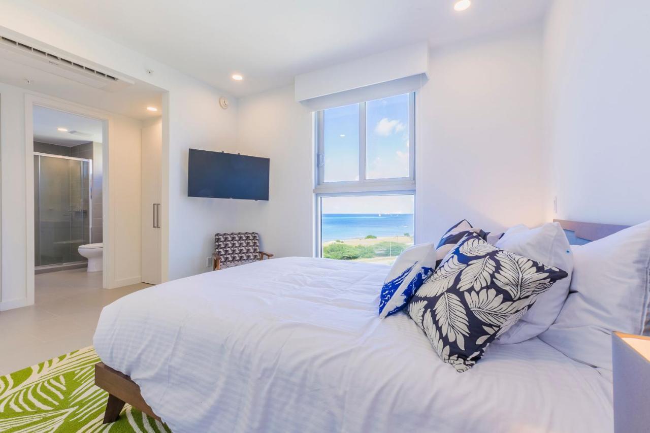 Azure Beach Residences Palm Beach Exterior foto