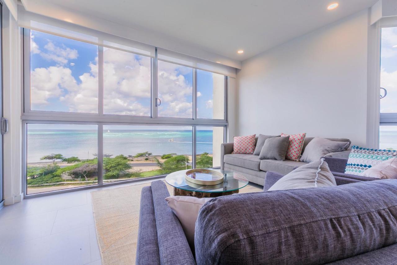 Azure Beach Residences Palm Beach Exterior foto