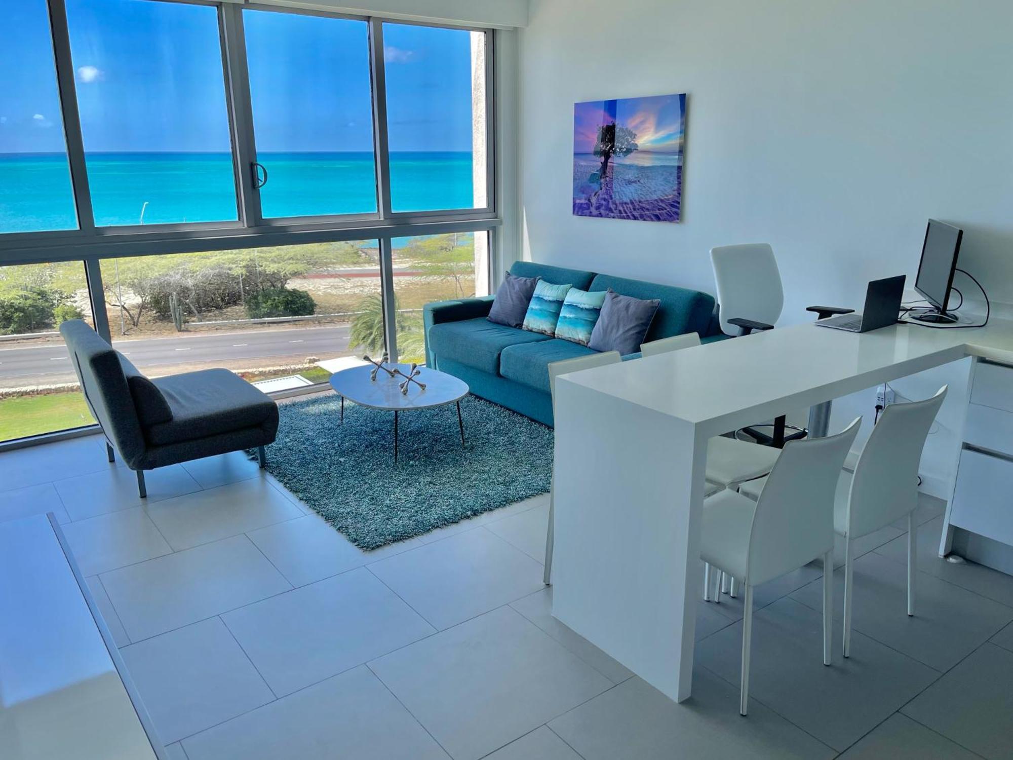 Azure Beach Residences Palm Beach Exterior foto